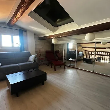 Maisonnette De Sur Les Toits 1 1 Mezzanine Avec Vue Apartment *