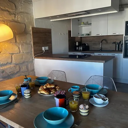 Maisonnette De Sur Les Toits 1 1 Mezzanine Avec Vue *