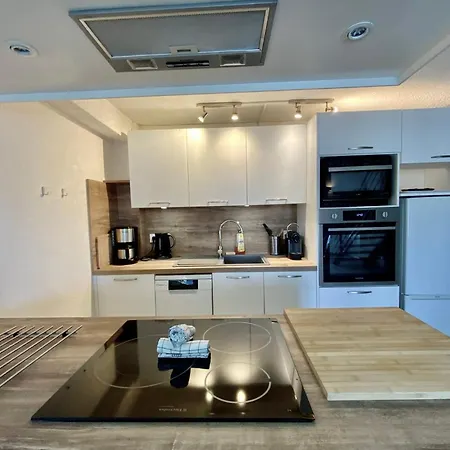 Maisonnette Sur Les Toits Vue & Port Au Grau-du-roi Appartement *