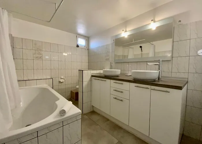 Apartment Maisonnette De Sur Les Toits 1 1 Mezzanine Avec Vue